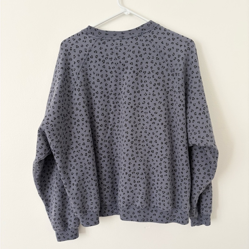 Abercrombie & Fitch Soft Collection Blue Black Leopard Print Sweater Size Large - Picture 3 of 4